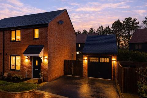 3 bedroom semi-detached house for sale, Hawthorn Lane, Lindfield RH16