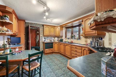 2 bedroom chalet for sale, Harvesters Way, Martlesham Heath IP5