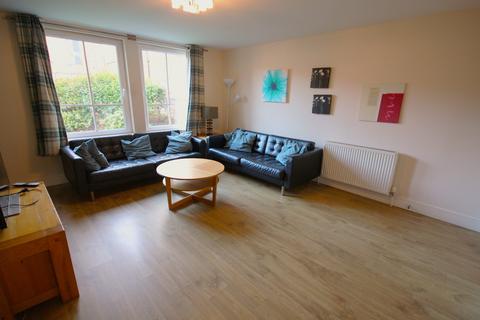 3 bedroom flat to rent, Annandale Street, Bonnington, Edinburgh, EH7