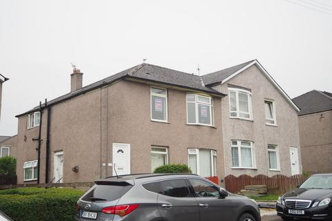 2 bedroom flat to rent, Curtis Avenue, Glasgow G44