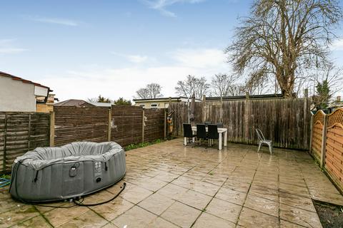 4 bedroom terraced house for sale, Melfort Road, Thornton Heath, CR7