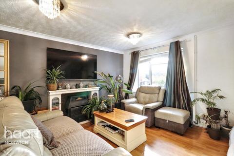 3 bedroom end of terrace house for sale, Peverell Road, Norwich