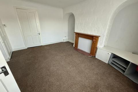 3 bedroom semi-detached house to rent, Salisbury Avenue, TORQUAY TQ2