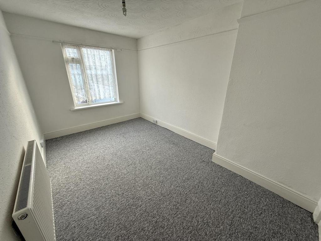 Fresh Move Salisbury Ave Torqay for Let Bedroom