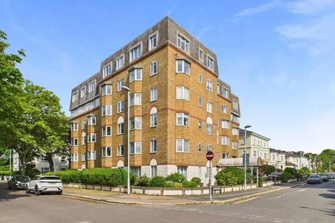 2 bedroom retirement property for sale, Oakland Court, Gratwicke Road, Worthing, BN11 4BZ