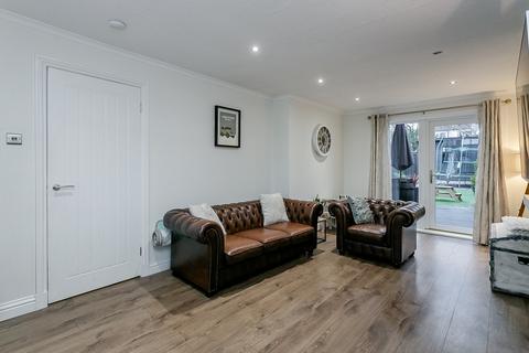 2 bedroom terraced house for sale, Muirhouse Gardens, Muirhouse, Edinburgh, EH4