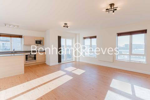 2 bedroom apartment to rent, Heritage Avenue,  Colindale NW9