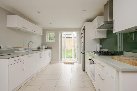 5 bedroom terraced house for sale, Ridley Road, London SW19