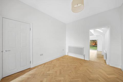 4 bedroom house for sale, Simmonds Road, Leyton, E10