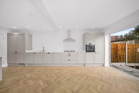 4 bedroom house for sale, Simmonds Road, Leyton, E10