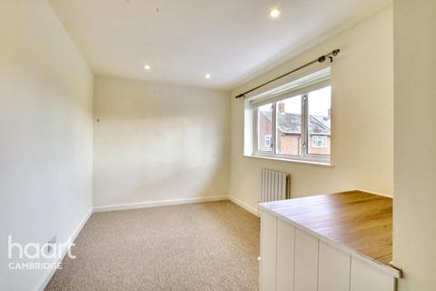3 bedroom semi-detached house to rent, Macaulay Square, CAMBRIDGE