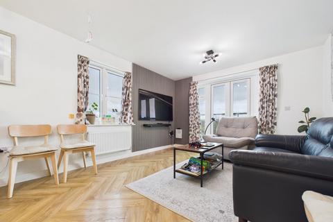 2 bedroom apartment to rent, Honey Bee Street, Calcot, RG31