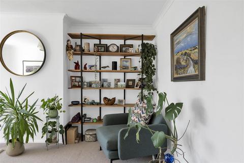 2 bedroom maisonette for sale, Riverford Close, Harpenden