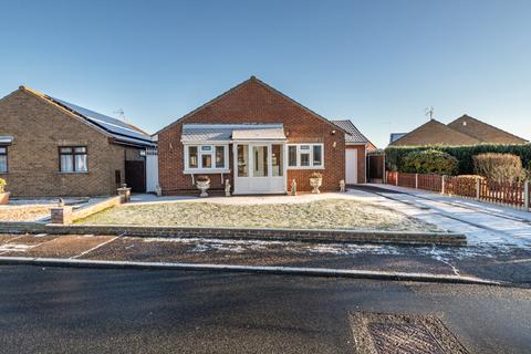 3 bedroom bungalow for sale, Saxstead Drive, Clacton-on-Sea, Essex