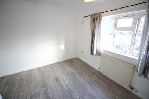 2 bedroom semi-detached house to rent, Ravenscourt Road, Orpington BR5