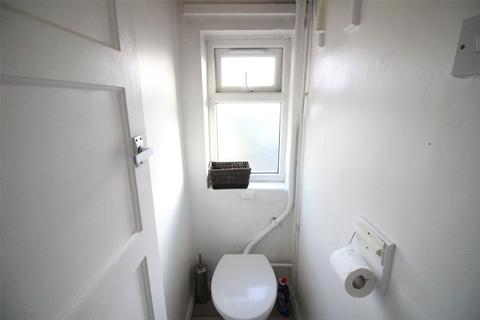 2 bedroom semi-detached house to rent, Ravenscourt Road, Orpington BR5