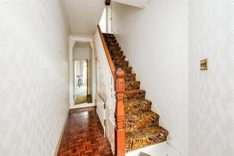 4 bedroom house for sale, Woodstock Road, Walthamstow