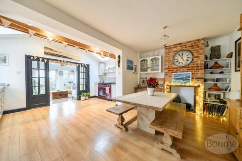4 bedroom semi-detached house for sale, Waynflete Lane, Farnham, Surrey, GU9