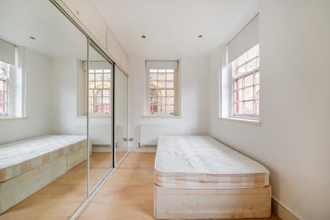 2 bedroom flat to rent, West Park Road, Southall, Middlesex, UB2