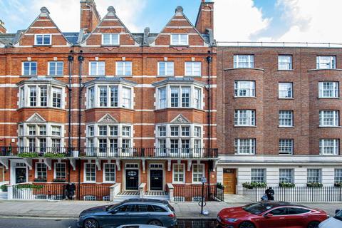 2 bedroom flat to rent, Park Street, London W1K