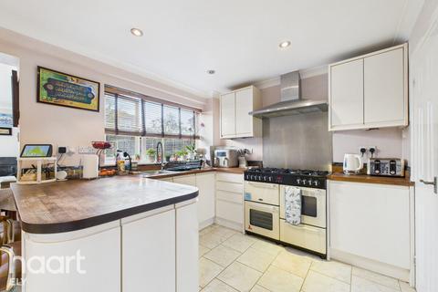 undefined, Merlin Drive, Ely