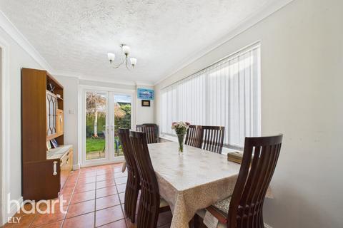 undefined, Merlin Drive, Ely