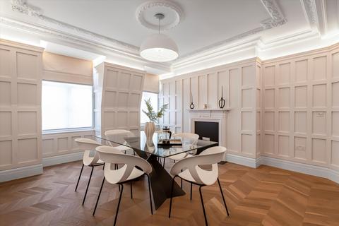 3 bedroom flat to rent, Weymouth Street, Marylebone, London, W1G