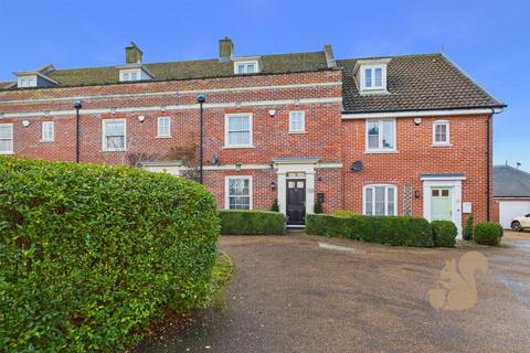 3 bedroom terraced house for sale, Willow Close, Bury St. Edmunds IP31