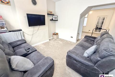 2 bedroom terraced house for sale, Halkin Street, Leicester, LE4