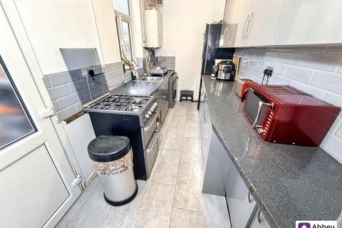 2 bedroom terraced house for sale, Halkin Street, Leicester, LE4