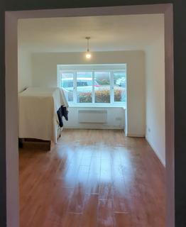 1 bedroom flat to rent, Marwell Close, Romford RM1