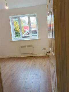 1 bedroom flat to rent, Marwell Close, Romford RM1