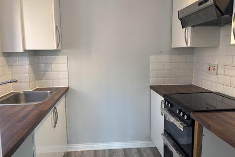1 bedroom flat to rent, Marwell Close, Romford RM1