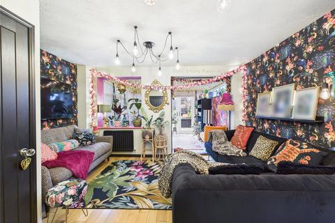 2 bedroom end of terrace house for sale, Sandburrows Road, Bristol, BS13