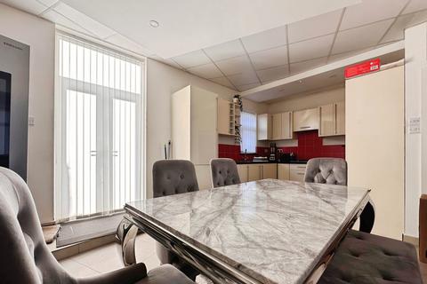 undefined, Hathersage Road, Manchester, Greater Manchester, M13