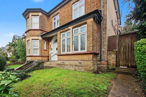 1 bedroom flat for sale, Chalk Hill, Watford, WD19