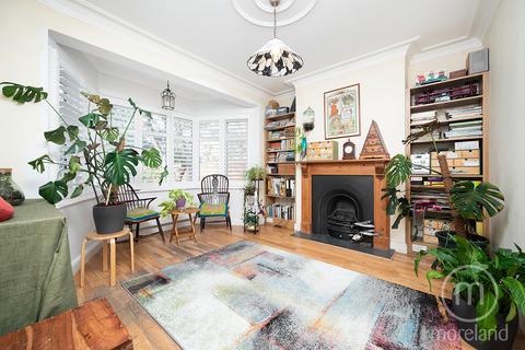 5 bedroom semi-detached house for sale, London, Greater London NW4
