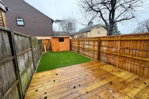 2 bedroom end of terrace house to rent, 111 Inkerman Road, Woking GU21