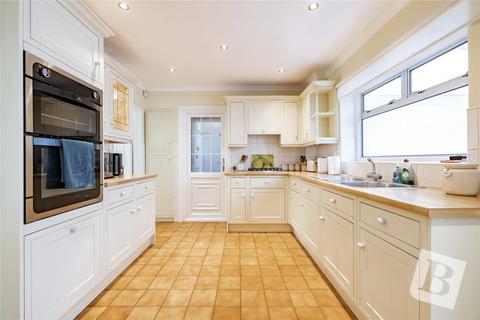 3 bedroom semi-detached house for sale, Danes Way, Pilgrims Hatch, Brentwood, Essex, CM15