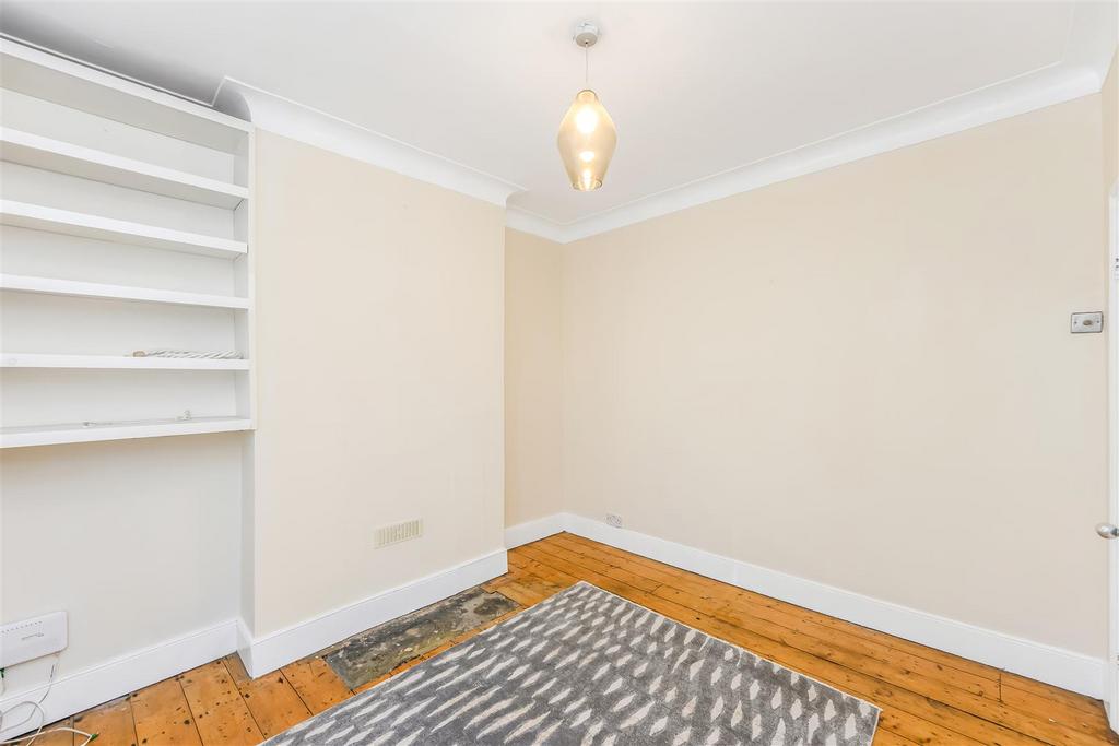 18 Lancaster road-10.jpg
