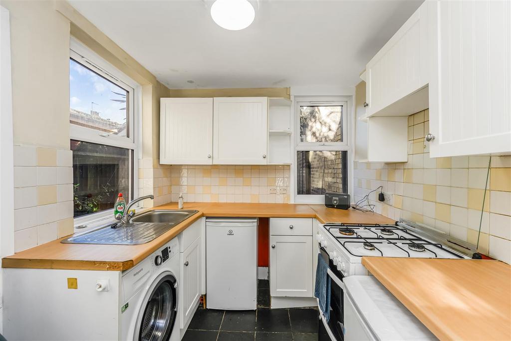 18 Lancaster road-12.jpg