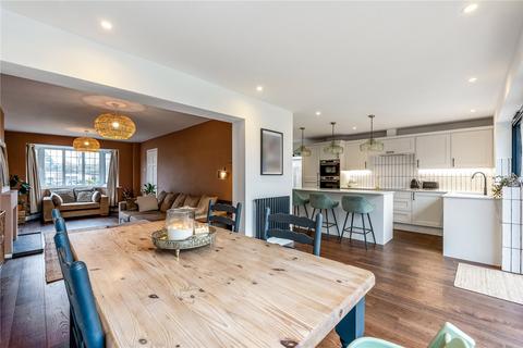 4 bedroom semi-detached house for sale, Selsey Road, Chichester, West Sussex, PO19