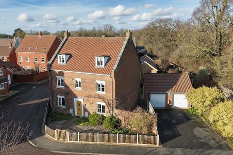 5 bedroom detached house for sale, Pelargonium Drive, Wymondham