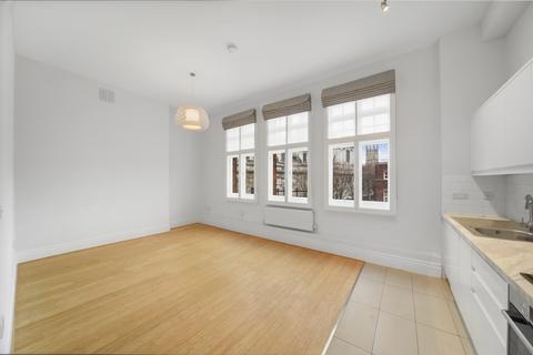 Studio to rent, Egerton Gardens, Knightsbridge, SW3