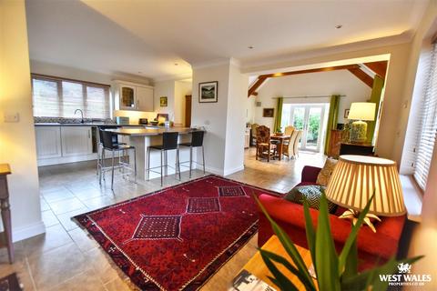 undefined, Whitchurch, Solva