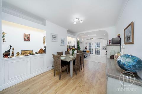 4 bedroom semi-detached house for sale, London, Greater London NW4