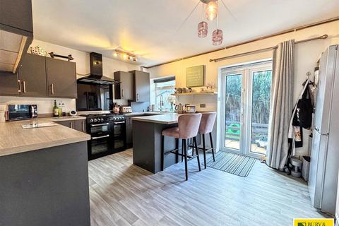 3 bedroom semi-detached house for sale, Kirkstone Road, Buxton