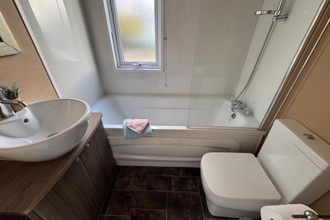 undefined, Two Bed Delta Desire 2015 Solent Breezes Holiday Park, Southampton SO31