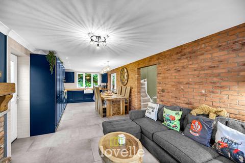 undefined, Kristen Turton Close, Holton-le-Clay DN36