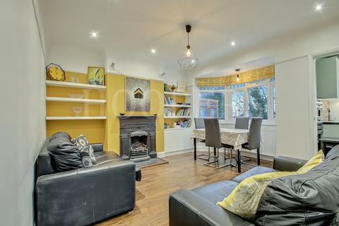 3 bedroom duplex for sale, Vincent Gardens, London, NW2